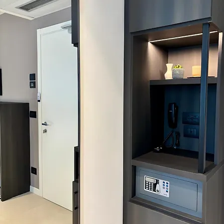 Stelvio ホテル ティラーノ