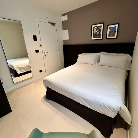 ホテル Stelvio ティラーノ